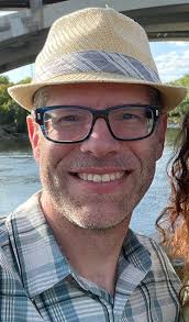 Sketching Winona: Sketch Walks and Artist Demonstrations — Minnesota Marine  Art Museum