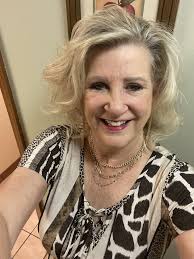 Shih tzu with severe allergies and hair loss