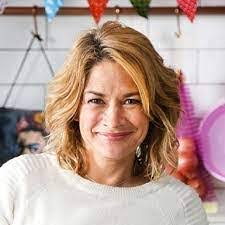 Justine Drake's Instagram, Twitter & Facebook