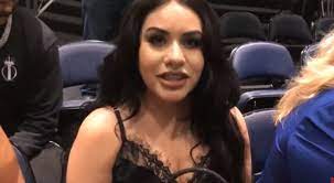 Andy ruiz jr on becoming first mexican heavyweight champion. Andy Ruiz Jr S Mum Admits He S Chubby But Glamorous Wife Says He Ll Take Anybody Down As Family React To Stunning Win Over Joshua