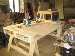 Diy portable folding workbench in 2020. Portable Workbench Travaux Renovation Bricolage