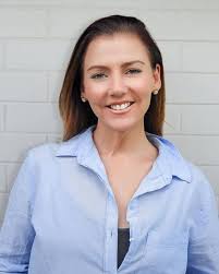 Liza Brock's Instagram, Twitter & Facebook