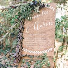 Want more diy wedding tutorials? 36 Rustic And Wooden Wedding Signs