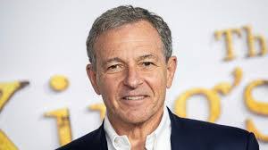 Murray Gardner's Instagram, Twitter & Facebook