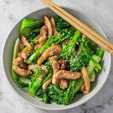 Easy Keto Stir Fry Recipe With Chicken Garlic Healthy Greens Recipe Chicken Recipes Easy Quick Dinner Recipes Easy Quick Easy Dinner Recipes