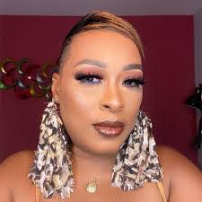 Brenda Osgood's Instagram, Twitter & Facebook