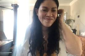 Happy Saturday ppl ☀️ I hope you're living truly, deeply and without  reserve.