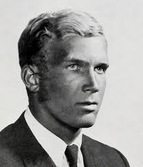 We share with sadness that Francis "Boo" Whitaker Smith '70 recently passed  away