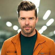 I am heading off to Paris this week to attend the Interfilière Paris trade  show, and for the first time since I started this business I am leaving  without my laptop. I'm