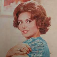 1990 HOGAR Y OTRAS CASAS COMERCIALES , LAMENTABLEMENTE HOGAR SUFRIO GRANDES  INCENDIOS DURANTE APAGONES QUE AFECTARON LIMA Y CALLAO ADEMAS GRAN PARTE DE  LA COSTA