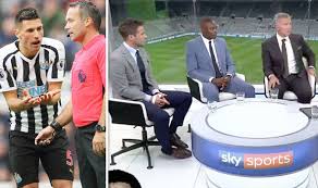 Man utd fans hurl flares at sky sports pundits. Chelsea Penalty Sky Sports Pundits Argue And Disagree Over Newcastle Decision Football Sport Express Co Uk