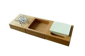 Design schreibtische werden meistens aus edlen materialien wie glas, metall und hochwertigen holzarten gefertigt, sodass eine große auswahl und designmöglichkeiten entstehen. Schreibtisch Organizer Aus Holz Schreibgefuhl De