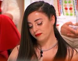 Elena! O fata draguta, inteligenta, cuminte, echilibrata si cu bun simt.  Succes! ***🍀