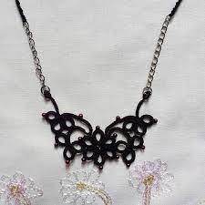 Pin By Cello Alondra On Medium Laine Et Tissu Lace Accessories Tatting Lace Tatting