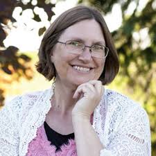 Kim Delong's Instagram, Twitter & Facebook