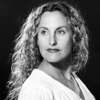 Rebecca Savage's Instagram, Twitter & Facebook