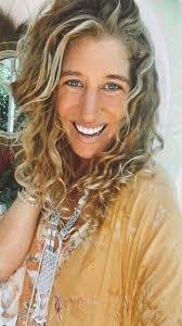 Crystal Burrow's Instagram, Twitter & Facebook