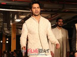 Varun Dhawan Arjun Kapoor Bromance At A Fashion Show Varun Dhawan Arjun Kapoor Ramp Walk Varun Dhaean Arjun Kapoor Filmibeat Funny quirky comedy by redafs.com (licensed under creative commonsl by attribution 3.0. varun dhawan arjun kapoor ramp walk