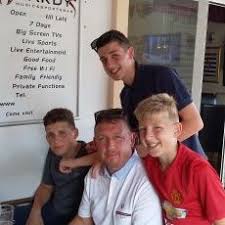 wayne housley (@HousleyWayne)