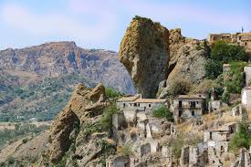 Zeitunterschied, sommerzeit, winterzeit, aadressen von botschaften und konsulaten, wettervorhersage de. Verlassenes Dorf In Kalabrien Italien Foto Bild World Griechenland Greece Bilder Auf Fotocommunity