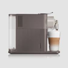 Nespresso lattissima one by de'longhi. Kompakte Kapsel Kaffeemaschine Nespresso Lattissima One Von Delonghi Unhyped