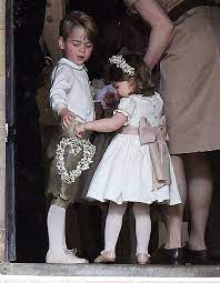 Principe azzurro, cielo azzurro, pesce azzurro. Paggetto Inglese Azzurro Royal Wedding Meghan E Harry Paggetti E Damigelle Foto Io Donna Scopri La Traduzione In Inglese Del Termine Paggetto Nel Dizionario Di Inglese Di Corriere It Phuong Beckford