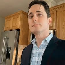 Brenton Mann's Instagram, Twitter & Facebook