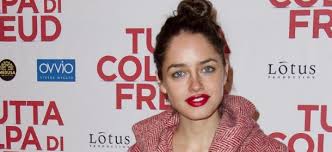 57 kg, medidas do corpo: Matilde Gioli L Attrice Rivelazione Dell Anno Continua Il Suo Cammino Velvet Cinema