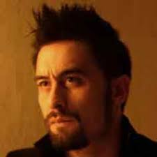 Civil War II T6, comics chez Panini Comics de Carrion, Shalvey, Bendis,  Zdarsky, Marquez, Bagley, Dell, Perez, Yu, Kubert, Martello, Rudy, Acuña,  Farmer, Ribic, Davis, Bellaire, Ponsor, Woodard, Djurdjevic, Cassaday