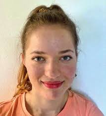 Vanessa Ochsner's Instagram, Twitter & Facebook