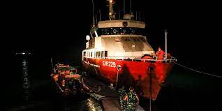 'with the authentic evidence we found believed to be from the submarine, we have now moved. Yampmezvwo1zcm