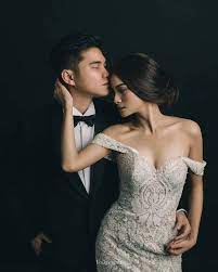 Check spelling or type a new query. 12 Pose Foto Prewed Artis Yang Paling Simpel Mudah Untuk Ditiru