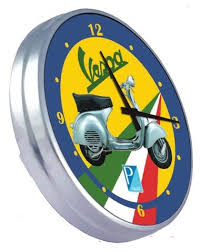 Polyester flag.60 * 90cm große banner, italien flagge banner,kaufen sie von verkäufern aus china und aus der ganzen welt profitieren sie von kostenloser lieferung, limitiere genießen sie ✓. Wanduhr Vespa Rund O 32cm Italien Flagge Uhren Und Wecker Geschenkartikel Accessoires Allgemeines Der Rollerladen Pfaffenberg