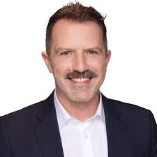 onboarding #teamentourage #officedog #oneentourage