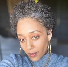 30 Best Gray Hair Color Ideas Beautiful Gray And Silver Hairstyles