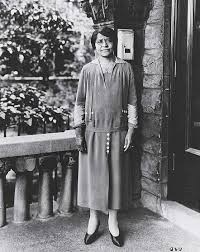 Today fashion is very liberal when it comes to hair styling. Annie Malone First African American Millionairess Educator Entrepreneur Philanthropist Courtesy Of The Freeman Institute Www Porocollege Com