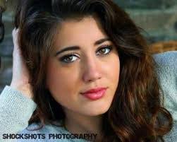 Leann Denny's Instagram, Twitter & Facebook