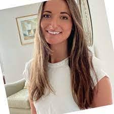 Gena Ashby's Instagram, Twitter & Facebook