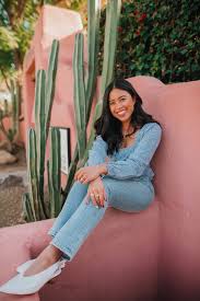 Photoshoot ideas at home by yourself. 8 Easy Poses For Pictures You Can Try Emma S Edition