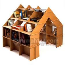 Diy makeup storage rak makeup dari kardus ukuran medium 02 12 2019 rak make up dari kardus besar tutorial cara membuat rak make up make up organizer dari. 6 Ide Rak Buku Dari Kardus Mudah Murah Dan Ramah Lingkungan Rumah123 Com