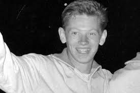 UFC: Jake Paul mit Eklat um Tyron Woodleys Mutter auf Pressekonferenz