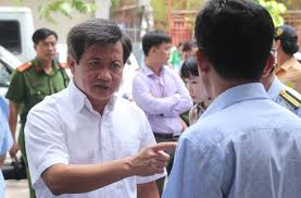 Danh hài hoài linh đang cố gắng vớt vát danh dự khi 'treo' khoản tiền hơn 14 tỷ đồng do công chúng đóng góp ủng hộ đồng bào miền trung bị bão lụt. Ong Ä'oan Ngá»c Háº£i Xin Tá»« Chá»©c Láº§n Thá»© Hai Sau Khi Nháº­n Nhiá»‡m Vá»¥ Má»›i