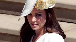 Herzogin kate und meghan markles freundin, die kanadische stylistin jessica mulroney mit den der moment, auf den alle gewartet haben: Herzogin Kate Sauer War Meghans Hochzeit Pomposer Als Ihre Promiflash De