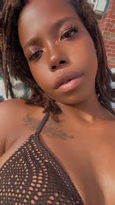 Im looking for my sister wife 👀 im Alabama born and raised but relocating  to Michigan soon , 40 and a pisces, my king is 31 and a sagittarius