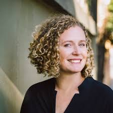 Renee Santore's Instagram, Twitter & Facebook