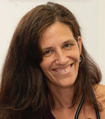 Lauretta Lane's Instagram, Twitter & Facebook