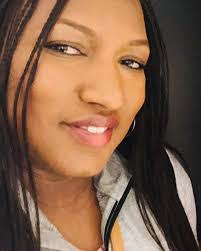 Tonia Grant's Instagram, Twitter & Facebook