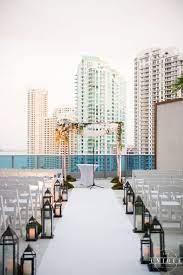 Wedding Venues In Miami Epic A Kimpton Boutique Hotel Rooftop Wedding Rooftop Wedding Ceremony Miami Wedding Venues