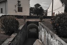 Senarai rumah peranginan persekutuan syarat khas program upu sk taman desa 2 pekeliling perkhidmatan bil 5 tahun 2017 setiausaha kerajaan negeri pulau pinang rph pj tahun 3 semakan 2019 sinar harian terengganu hari ini permohonan kerja kosong 2018. 9 Penjara Bawah Tanah Di Indonesia Yang Seram Banget Sarat Sejarah