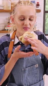 How to Make Mouthwatering Banana Cinnamon Rolls from Scratch